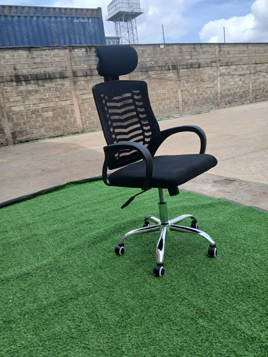 Mesh Office Chair with Headrest