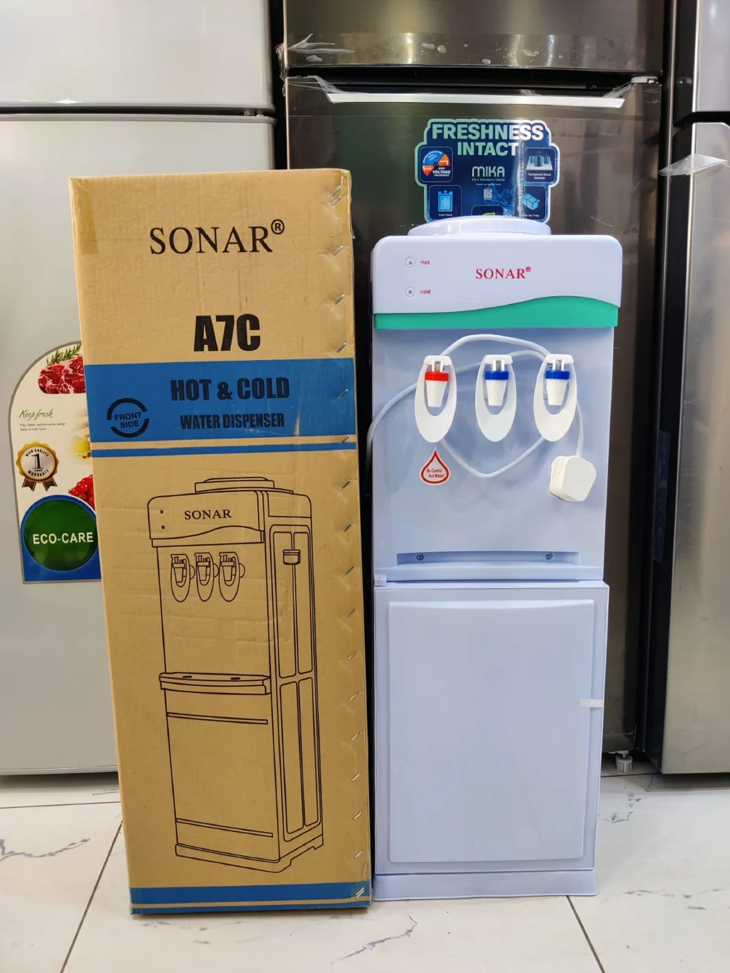 Sonar A7C water dispenser with box